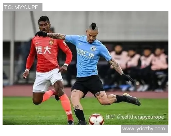 足球巨星与祖国荣光的完美结合与共同奋斗的故事