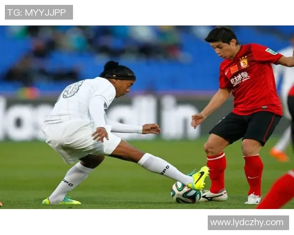 足球明星幽默大碰撞趣味访谈节目带你笑翻全场