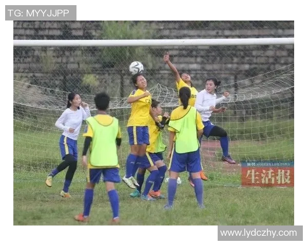 足球明星的家务挑战外号背后的生活趣事与幽默时刻