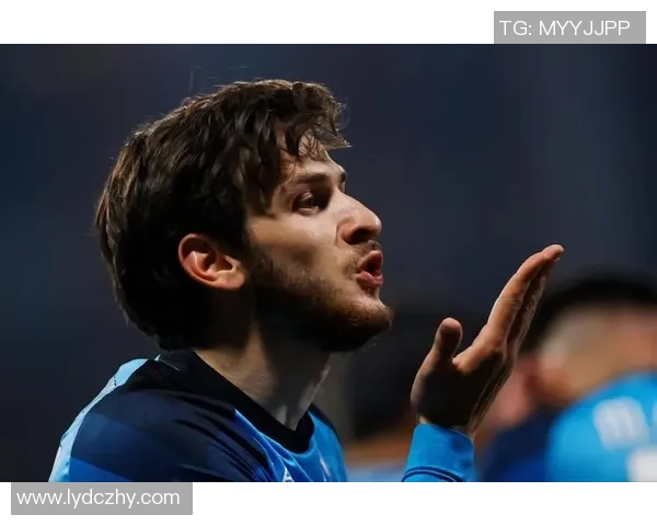 从街头到绿茵场足球明星的崛起与球探的慧眼识珠之路